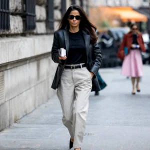 Read more about the article Quiet Luxury Is Still the Mood: How to Dress Expensively Without Trying Too Hard